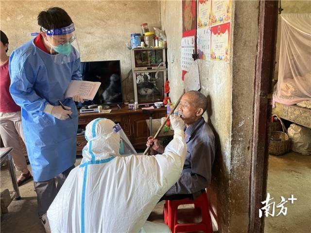 組織力量入戶檢測(cè)，全力推進(jìn)“應(yīng)檢盡檢”。
