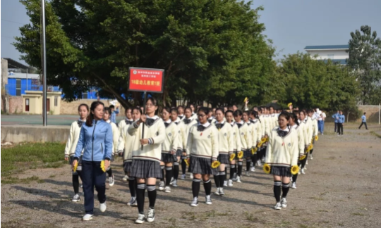 連州市職業(yè)技術(shù)學校、連州技工學校舉辦2019年廣播操比賽377.png