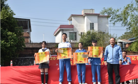 連州市職業(yè)技術(shù)學校、連州技工學校舉辦2019年廣播操比賽811.png