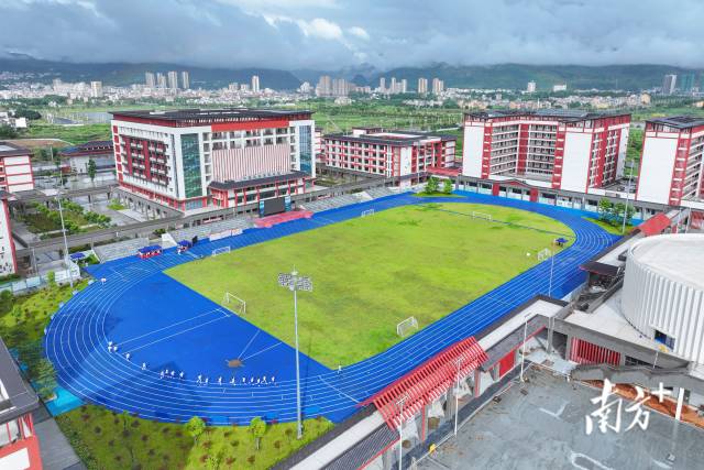 廣州六中連州實驗學(xué)校。曾亮超 攝